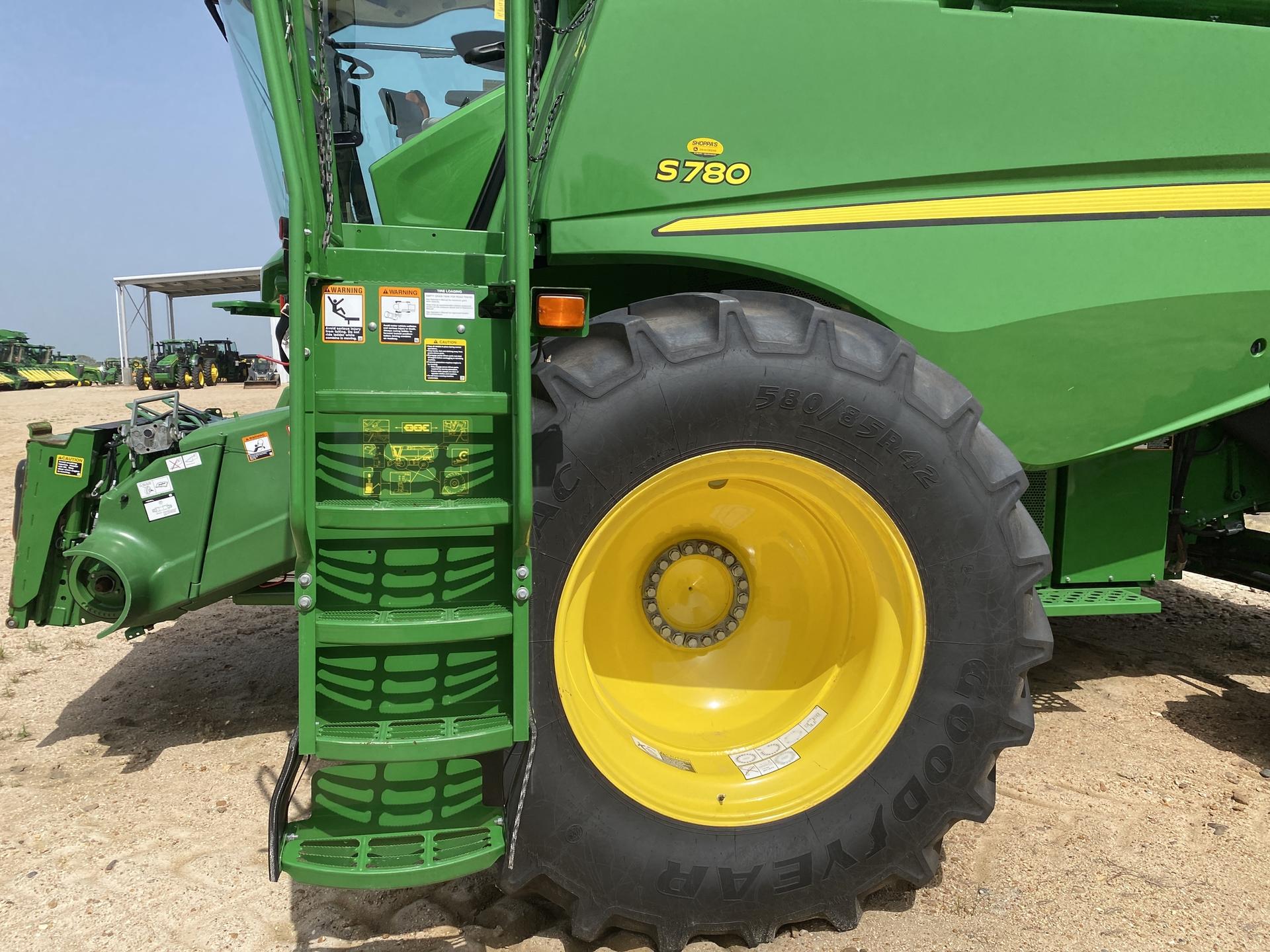 2022 John Deere S780