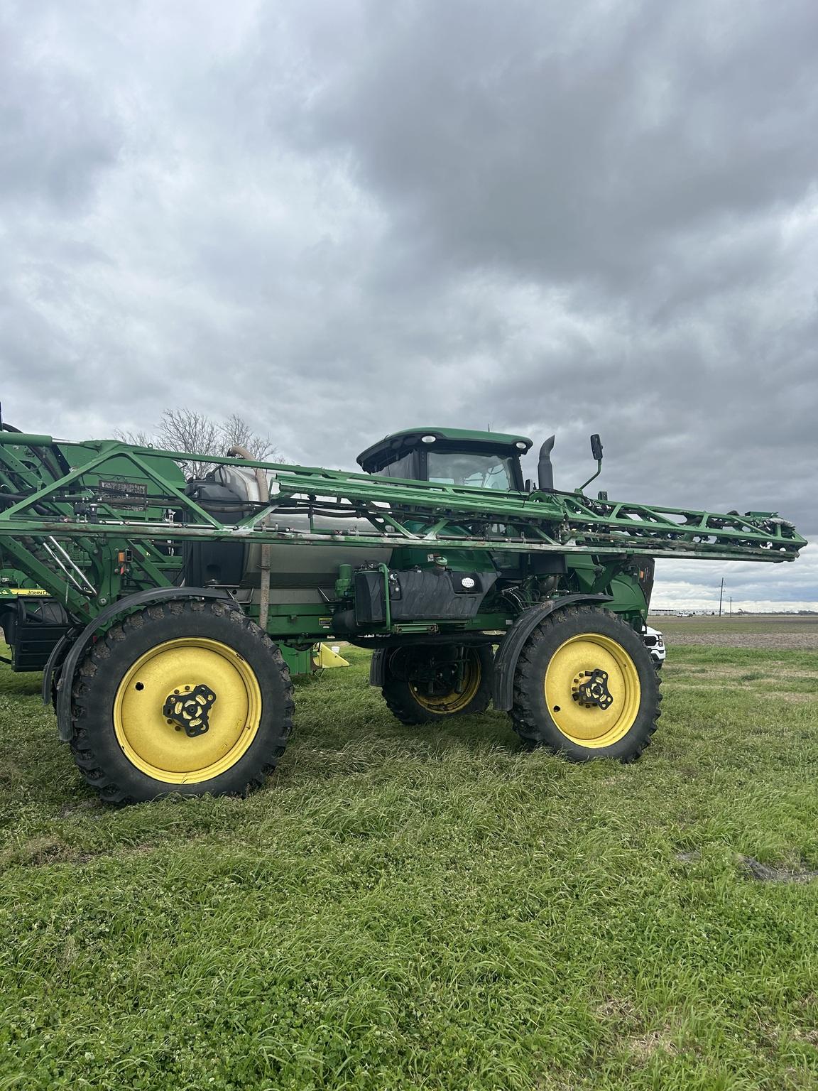 2015 John Deere R4038