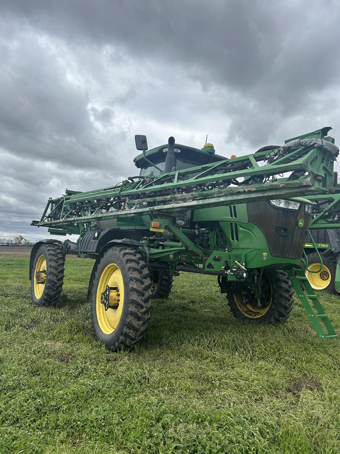 2015 John Deere R4038