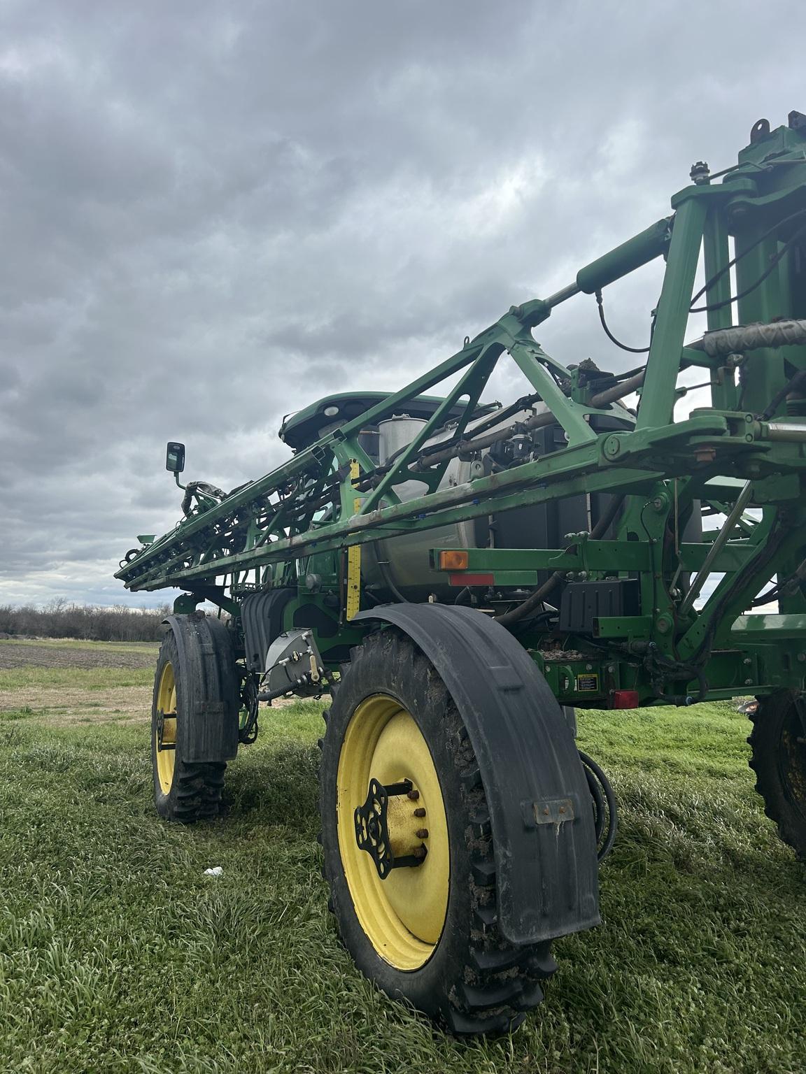 2015 John Deere R4038