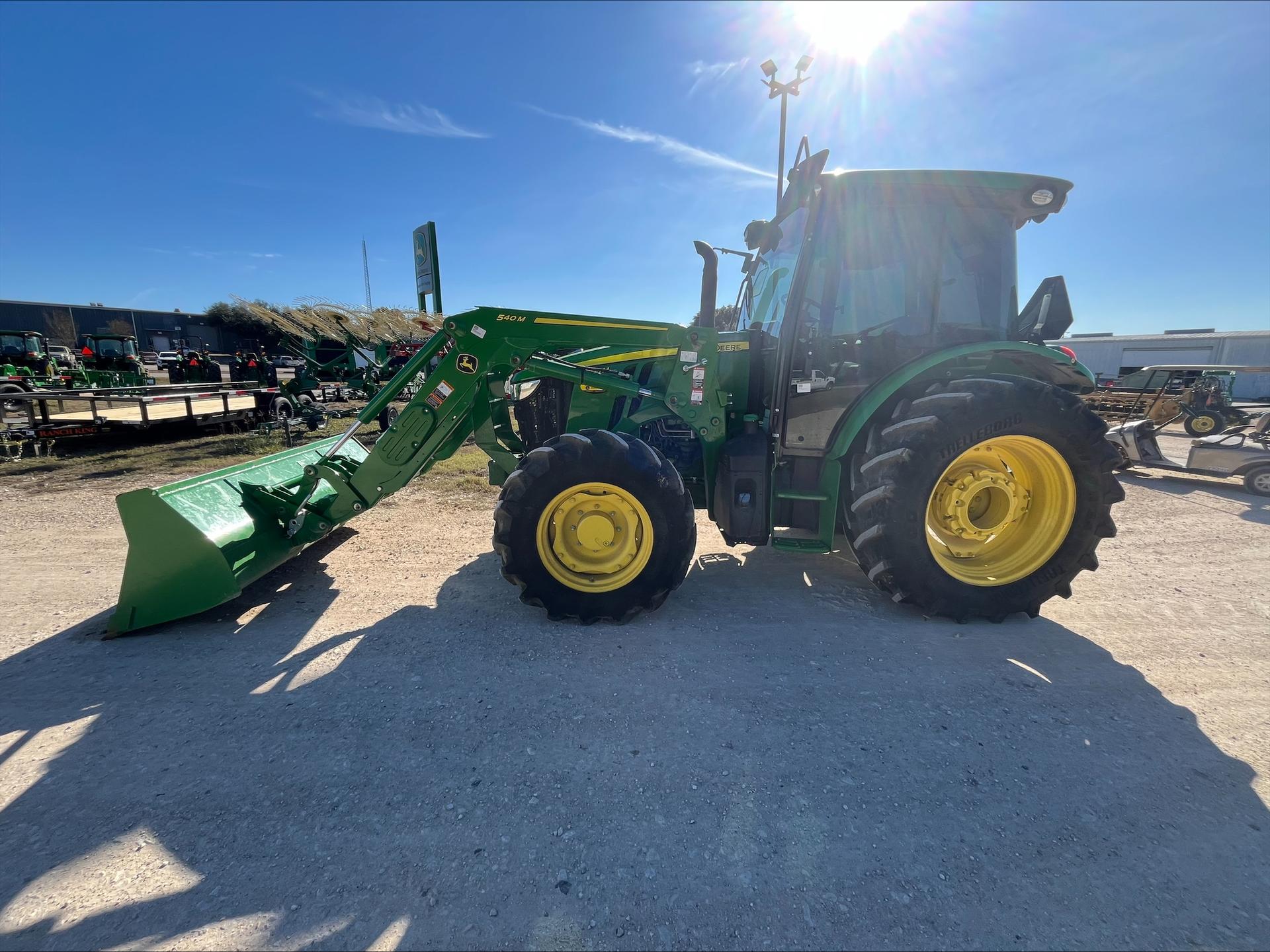 2022 John Deere 5125M