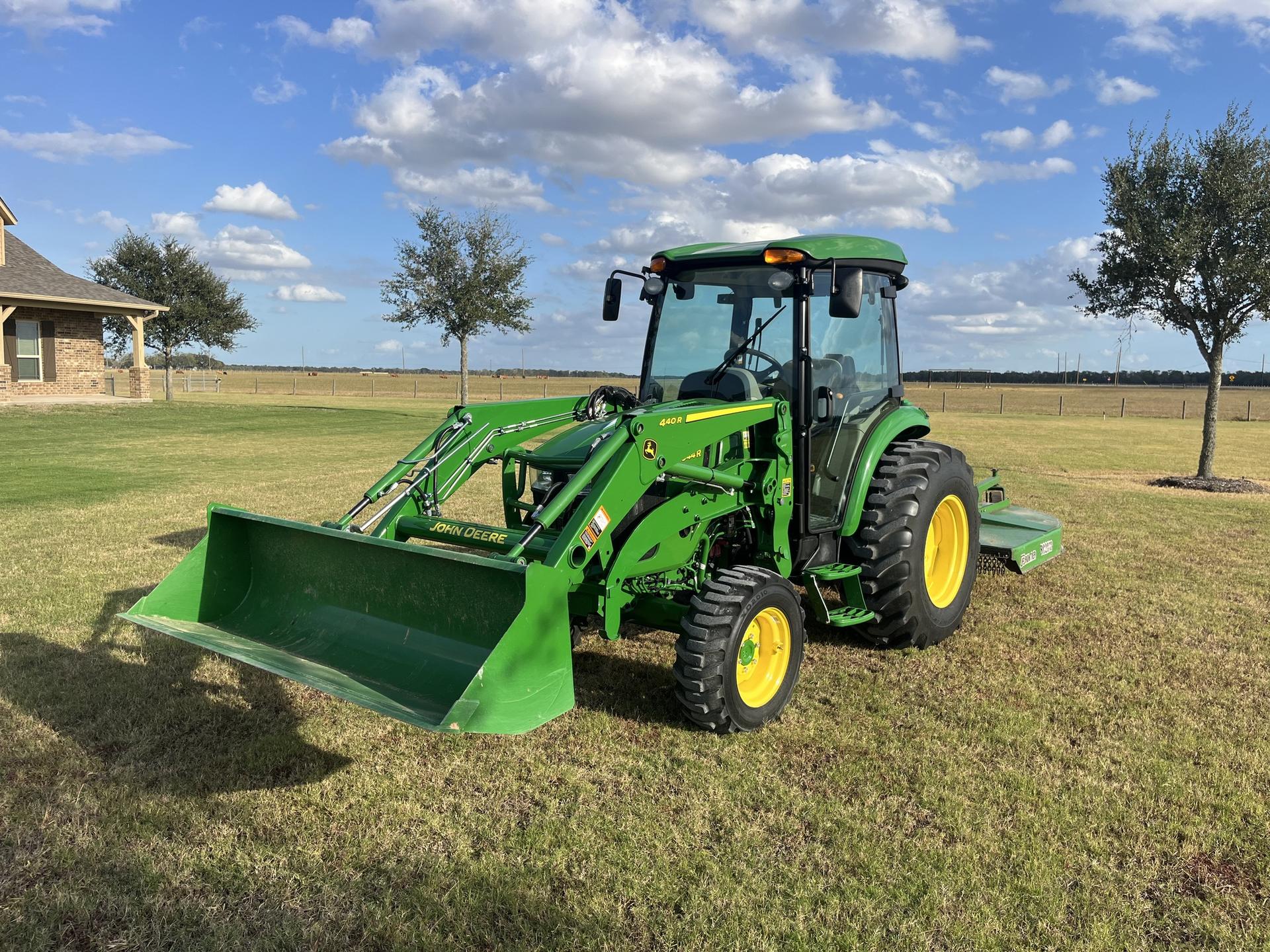 2022 John Deere 4044R