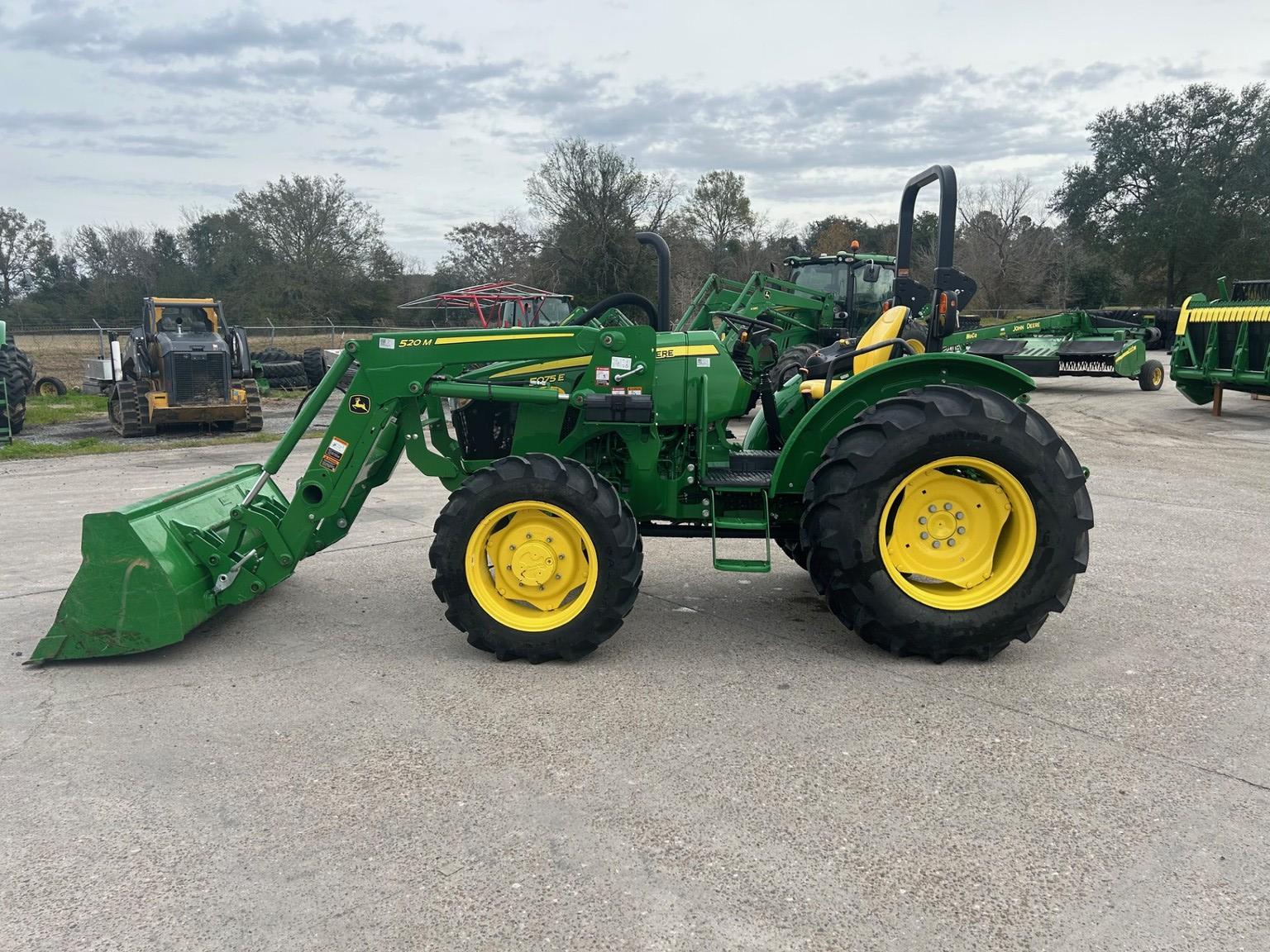 2024 John Deere 5075E Image