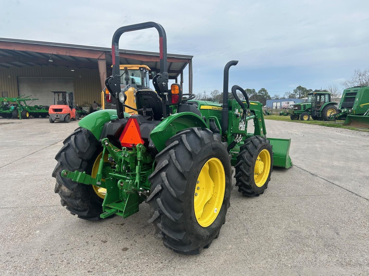 2024 John Deere 5075E Image