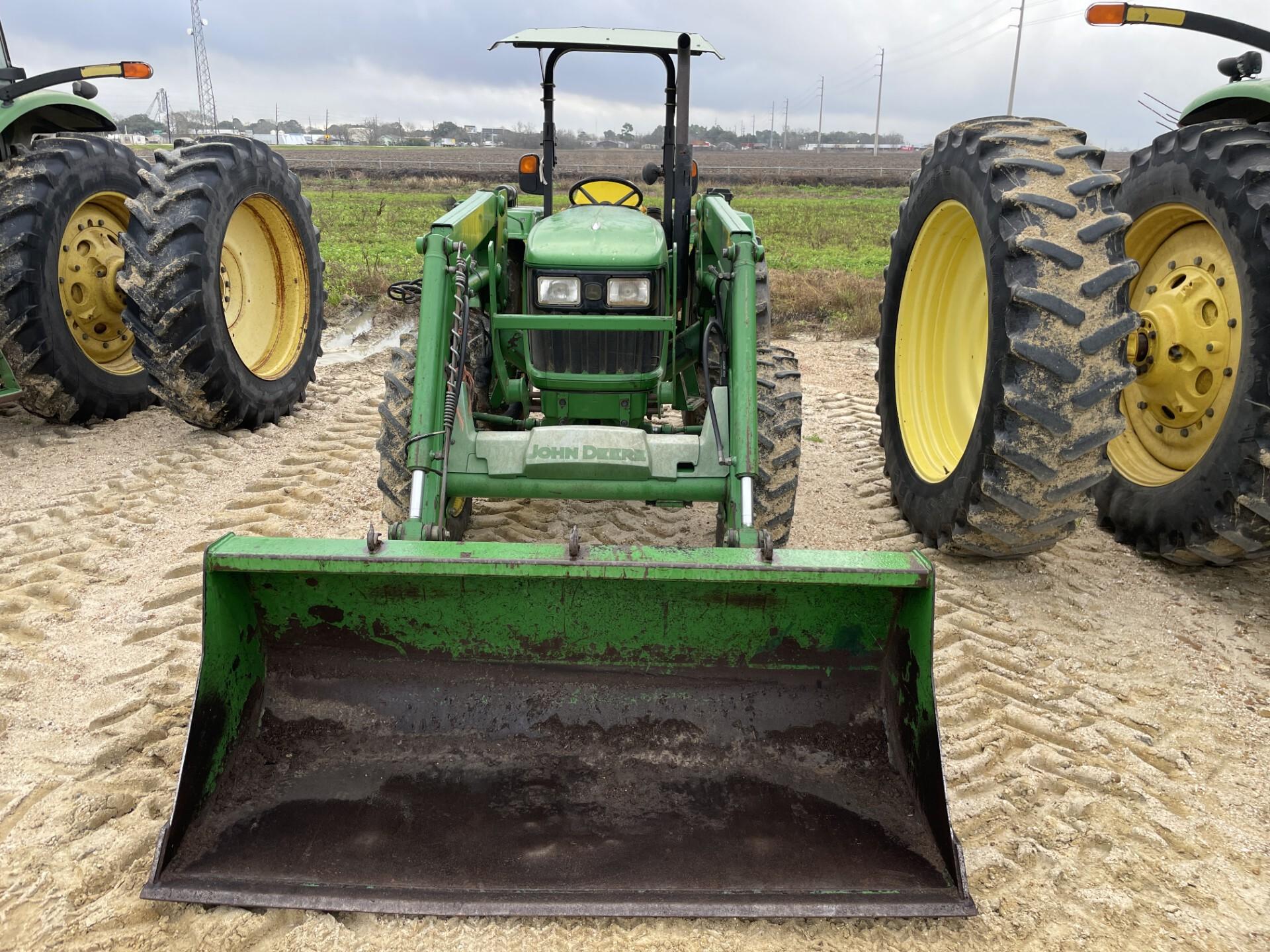 2013 John Deere 5065E Image