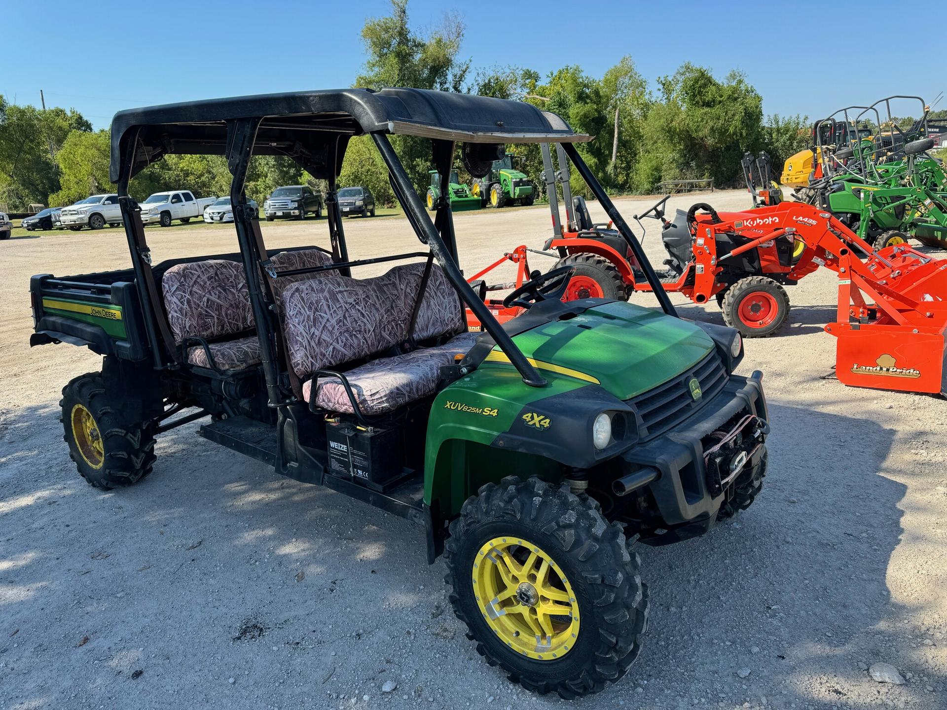 2018 John Deere 825M S4