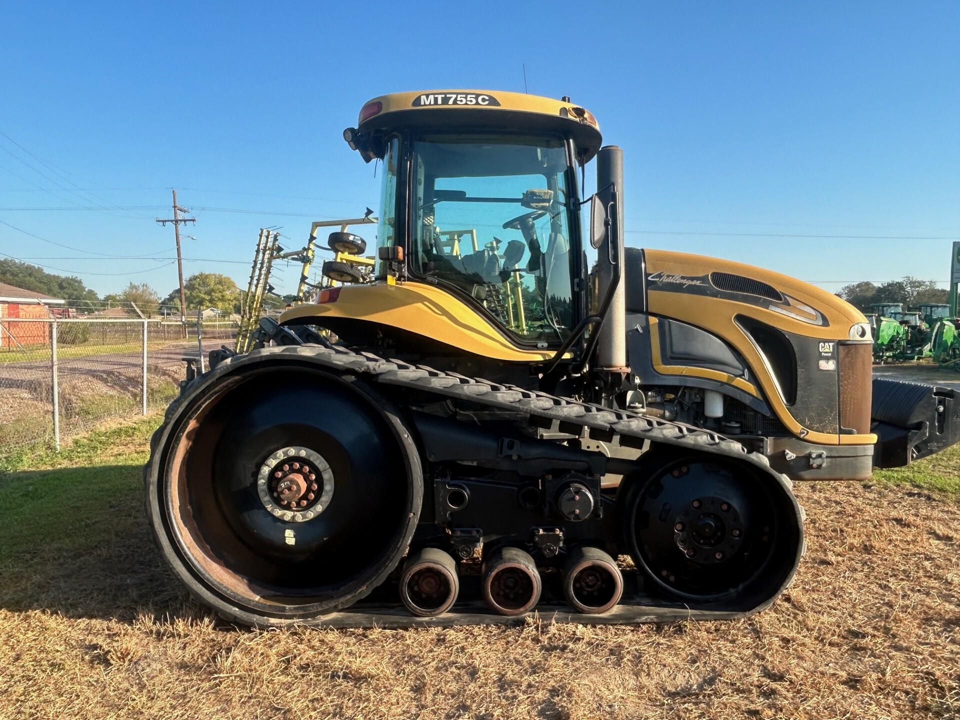 2010 Challenger MT755C