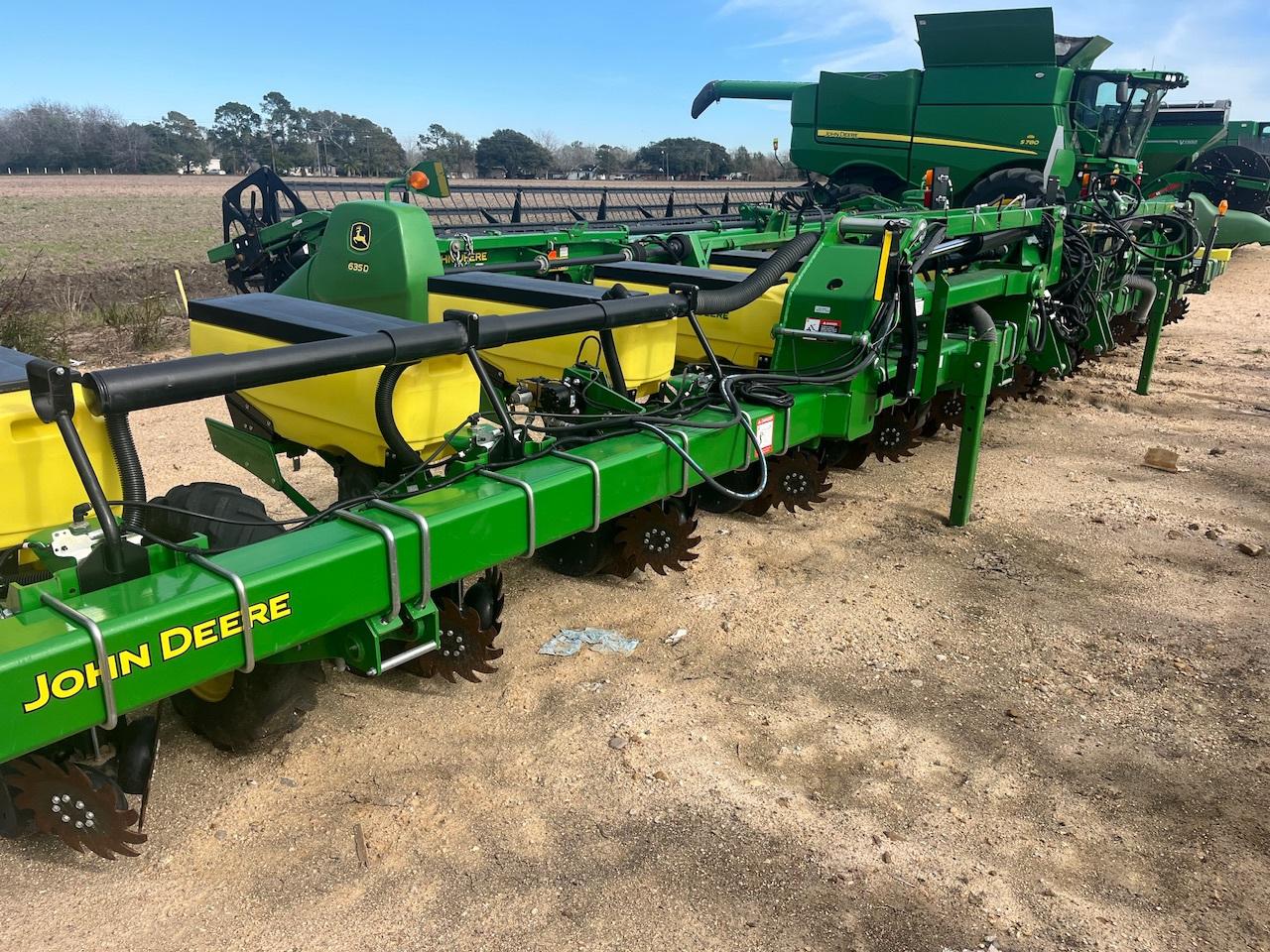 2023 John Deere 1725