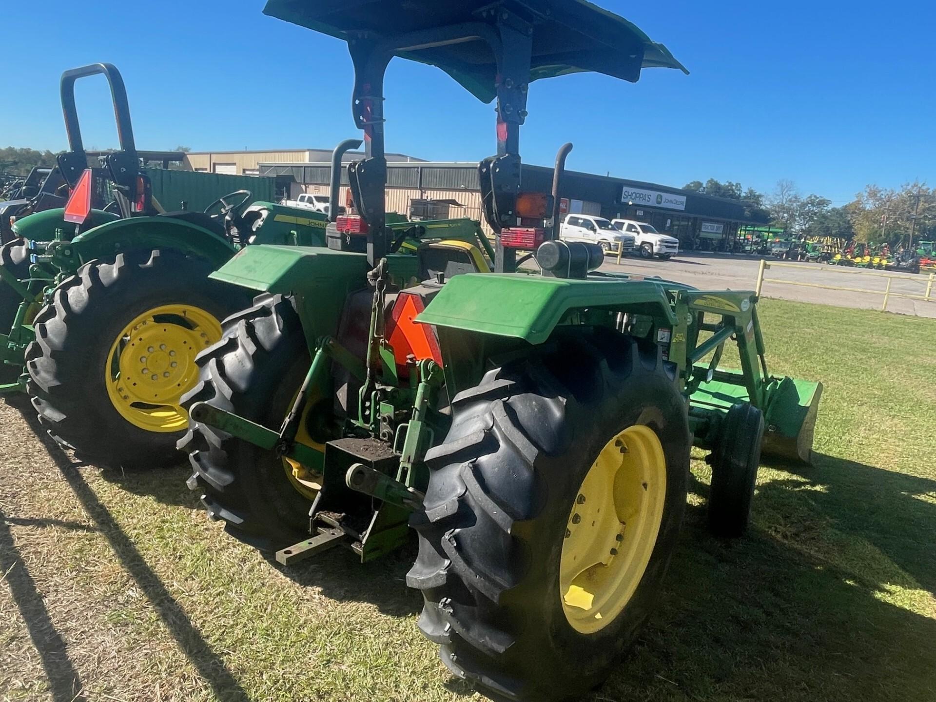 2011 John Deere 5045D