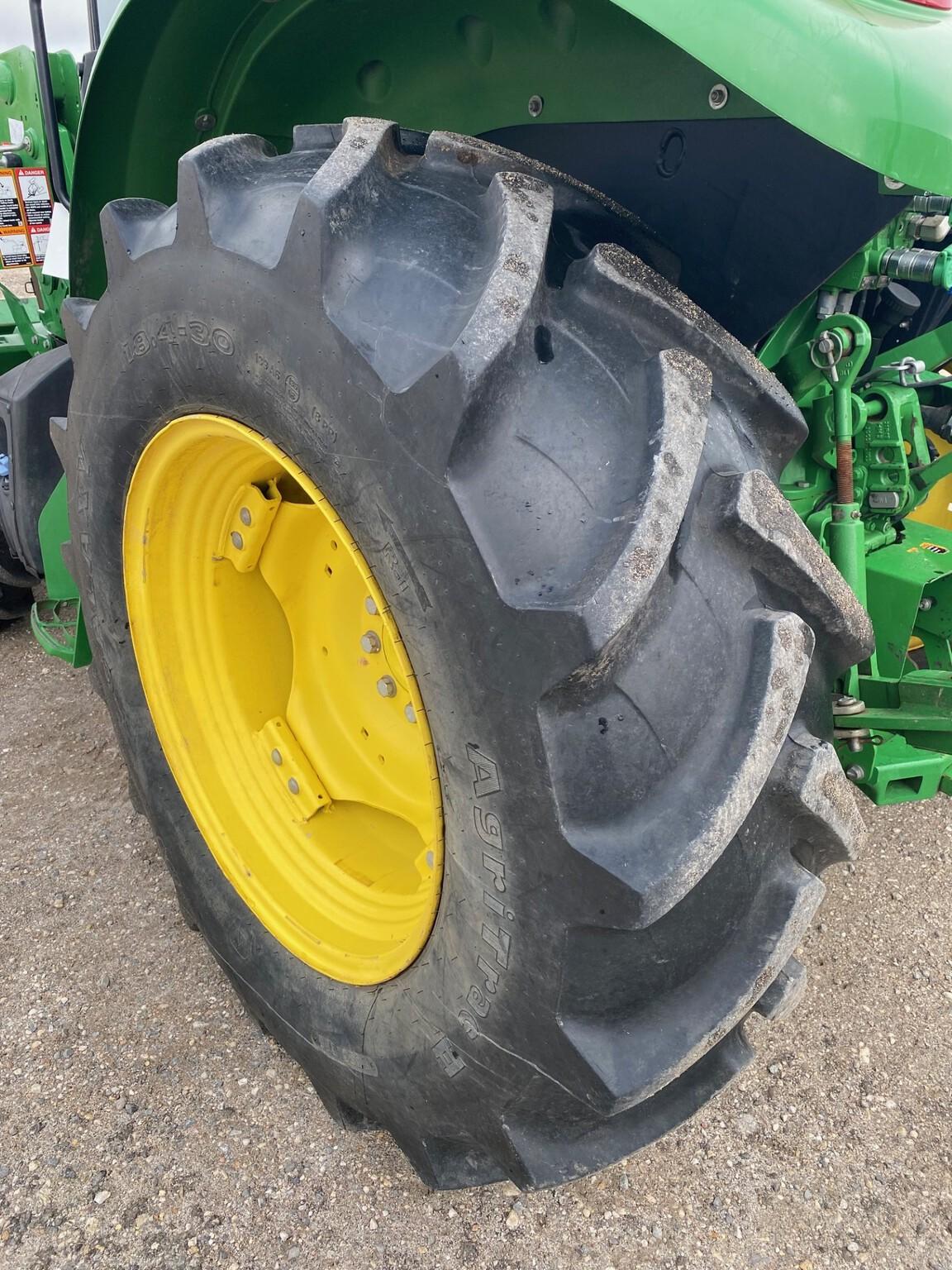 2020 John Deere 5100E