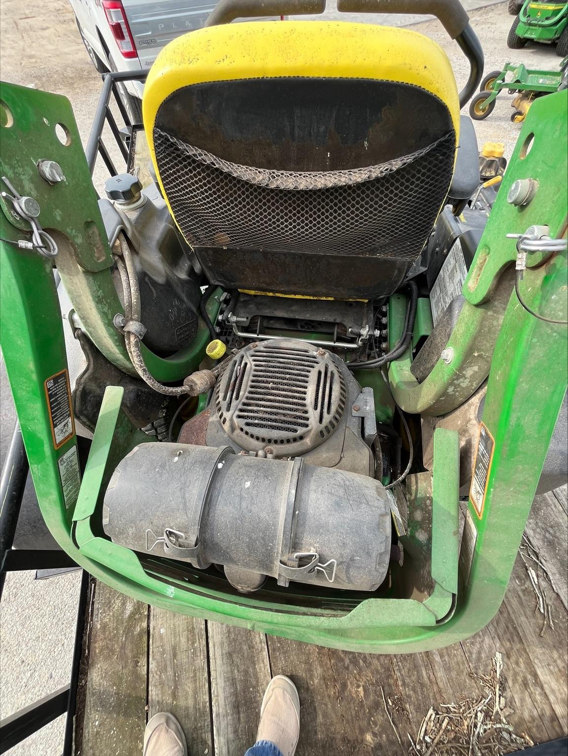 2017 John Deere Z915E