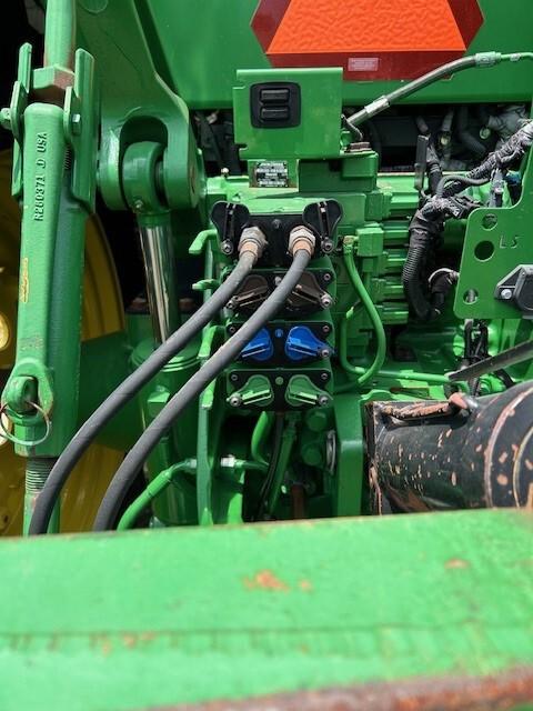 2015 John Deere 8295R