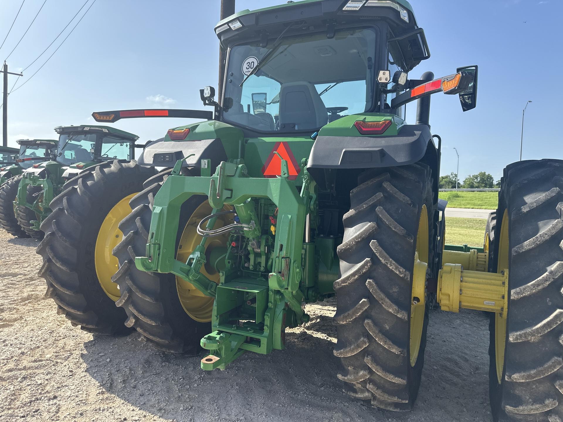 2023 John Deere 8R 340