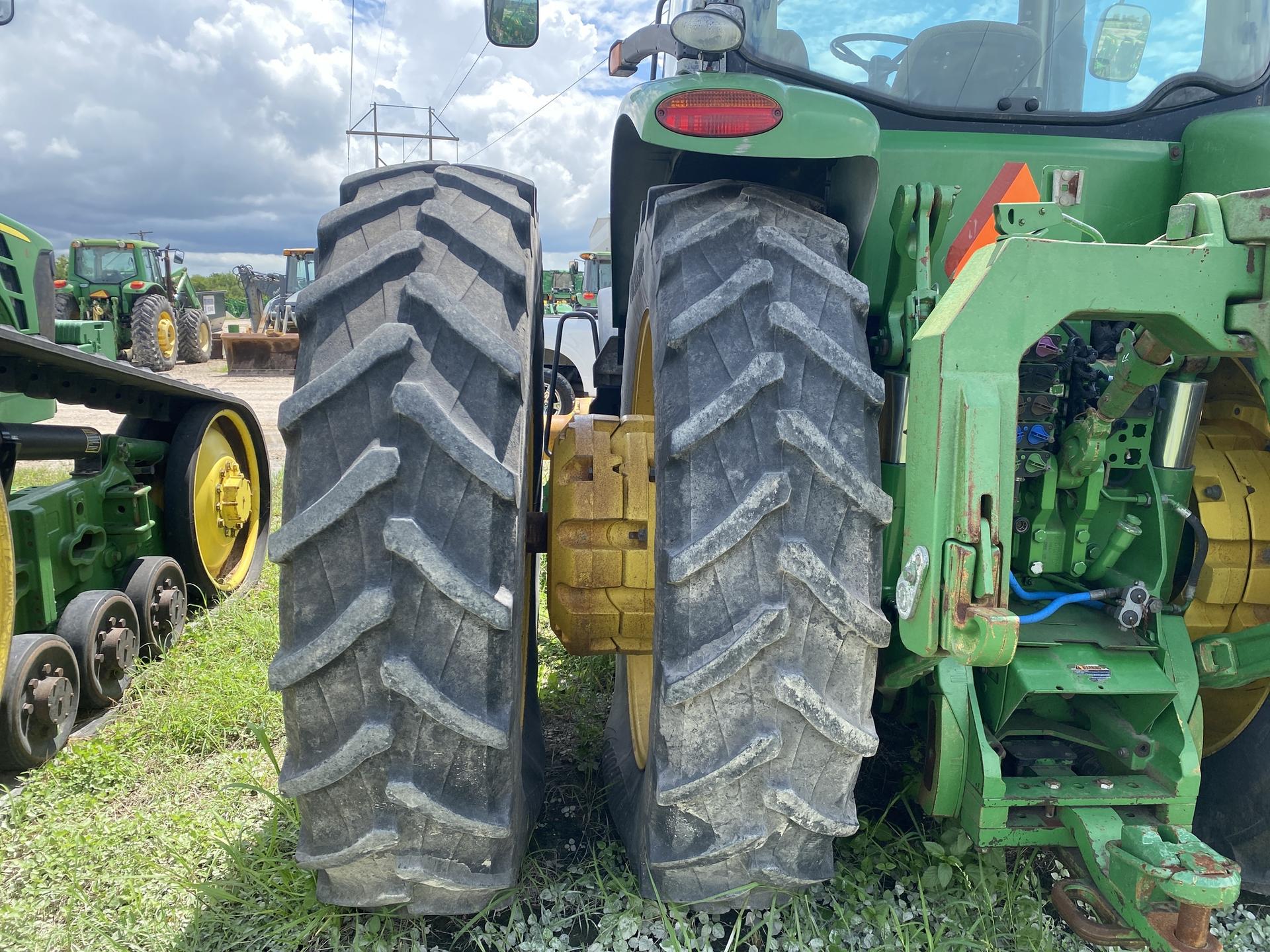 2011 John Deere 8360R