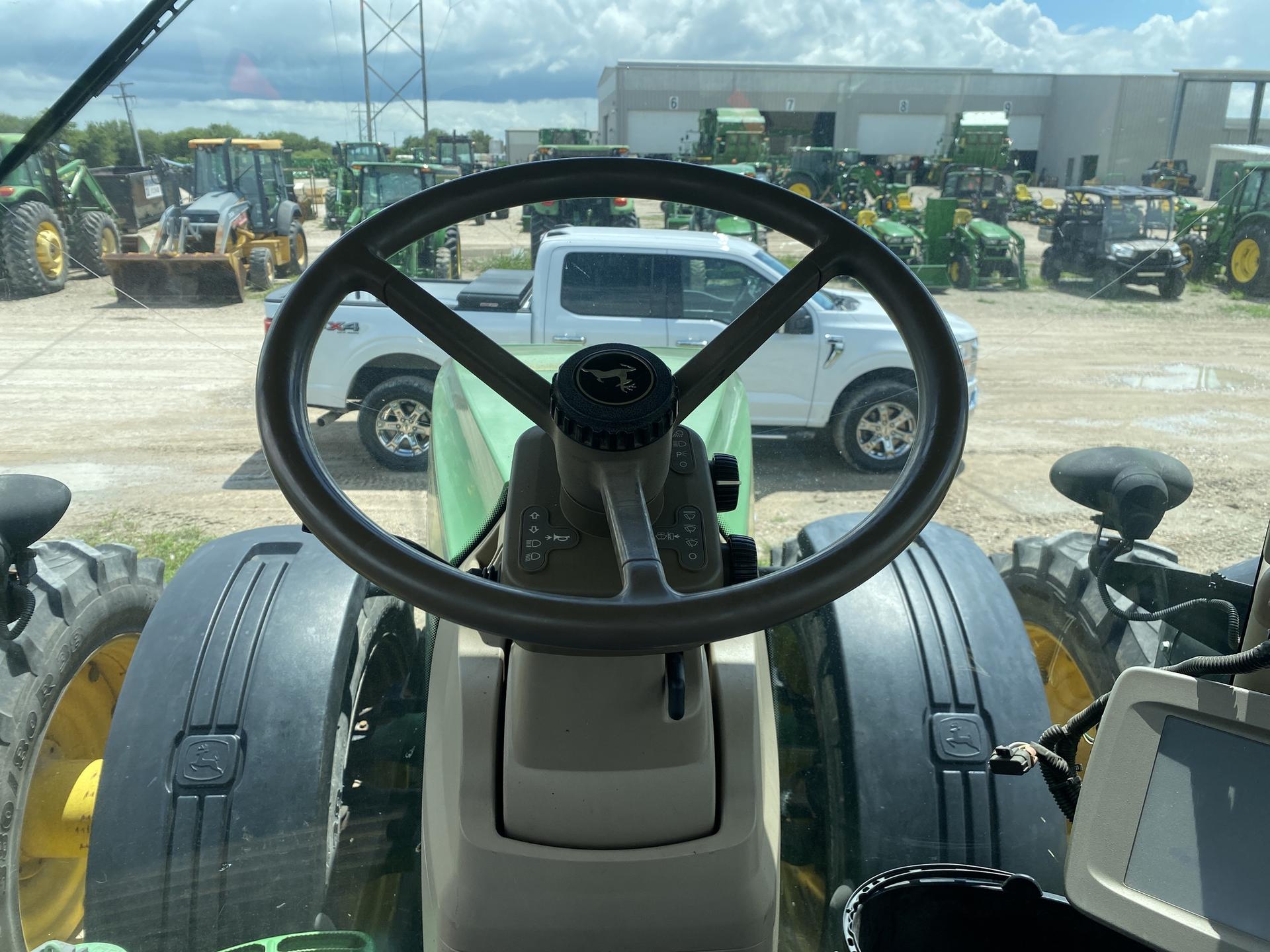 2011 John Deere 8360R