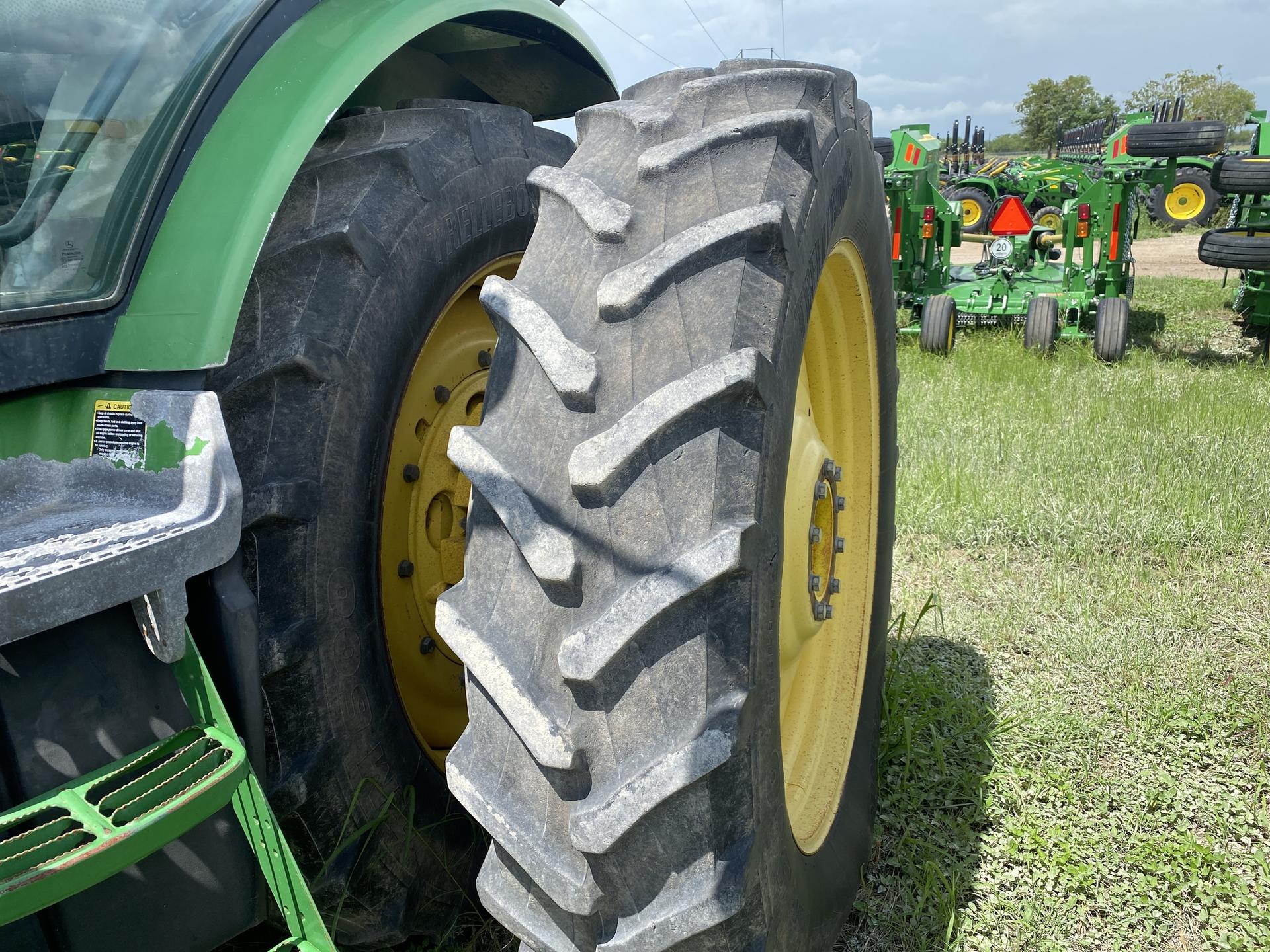 2011 John Deere 8360R