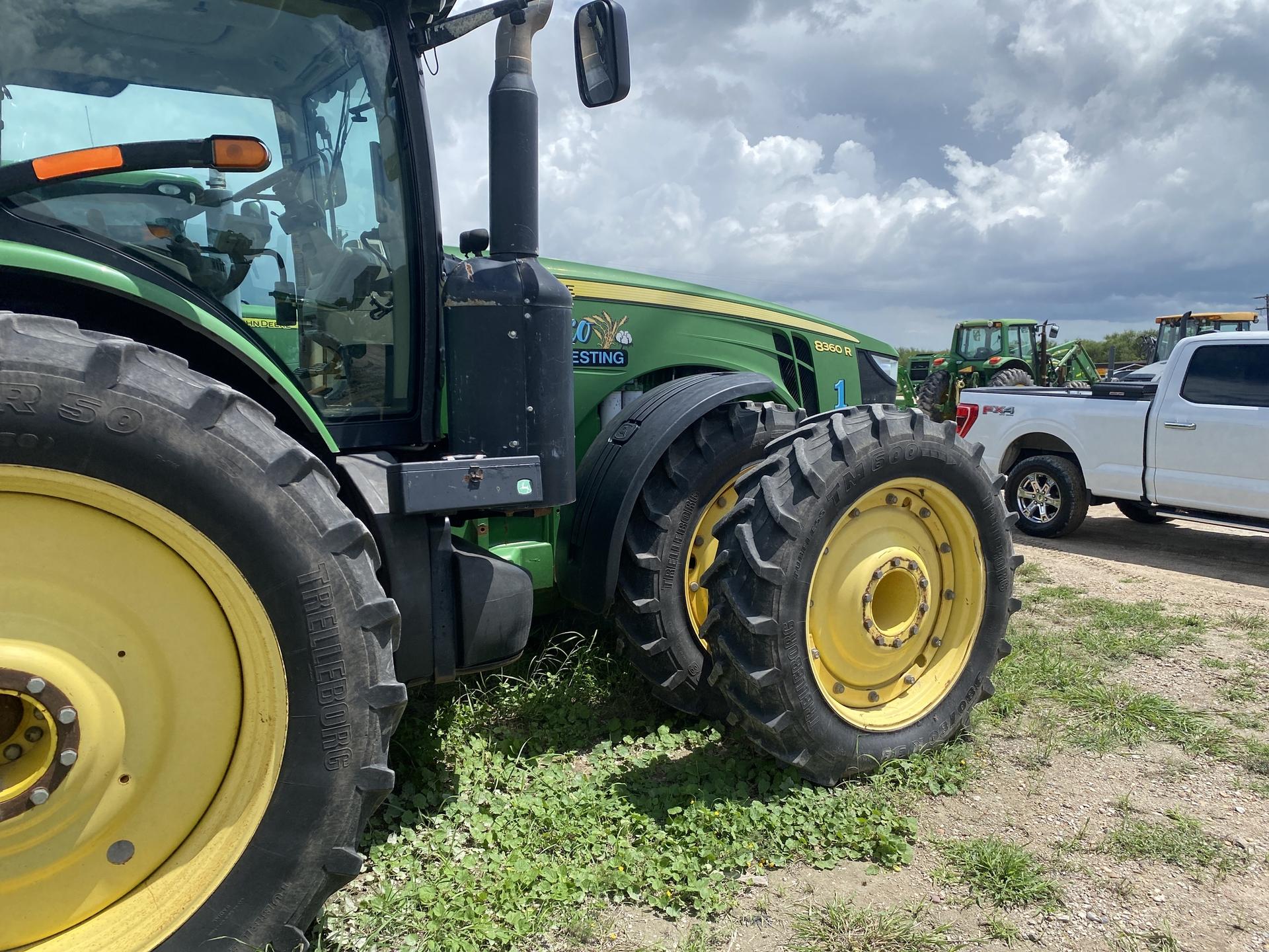 2011 John Deere 8360R