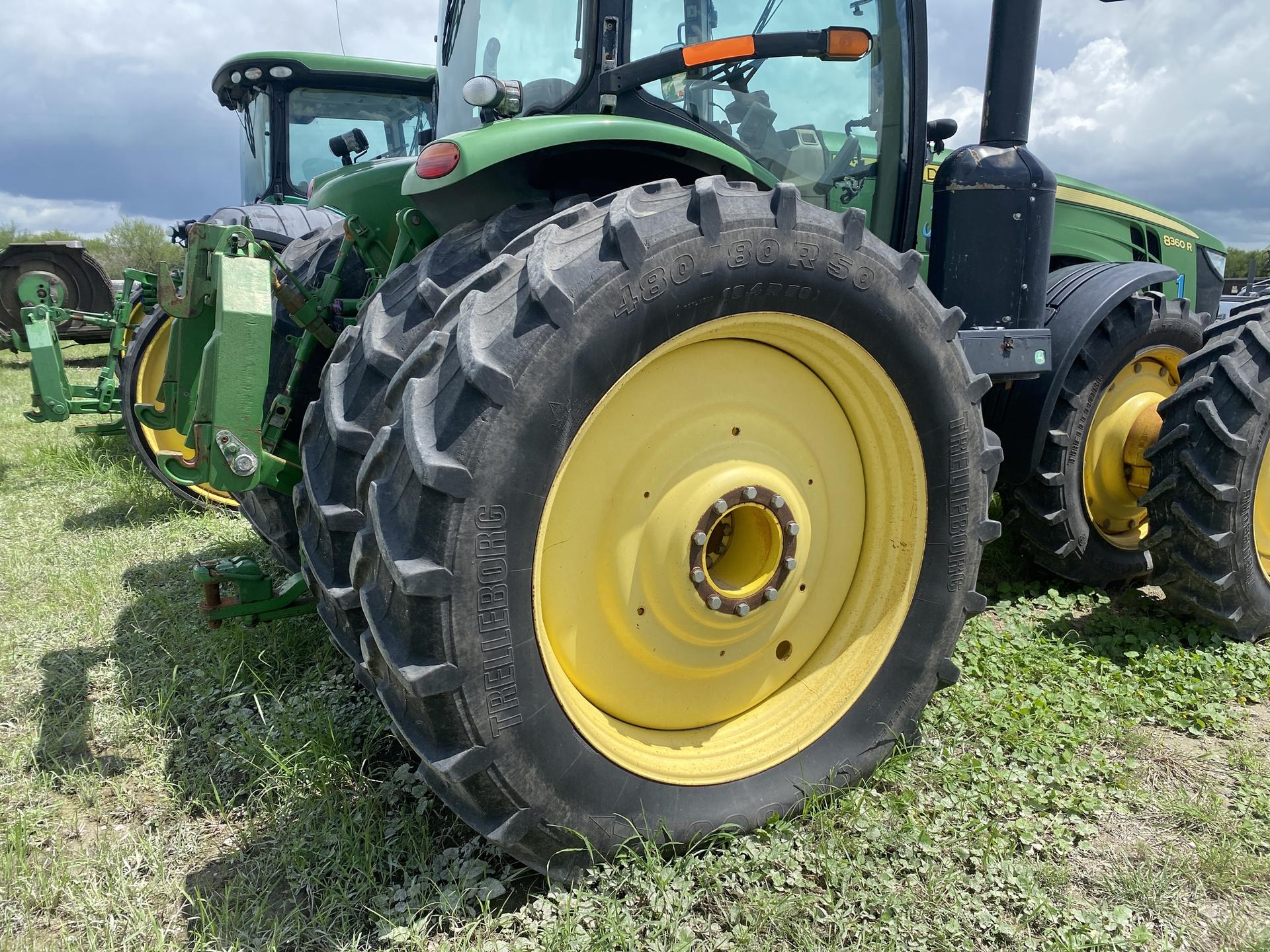 2011 John Deere 8360R