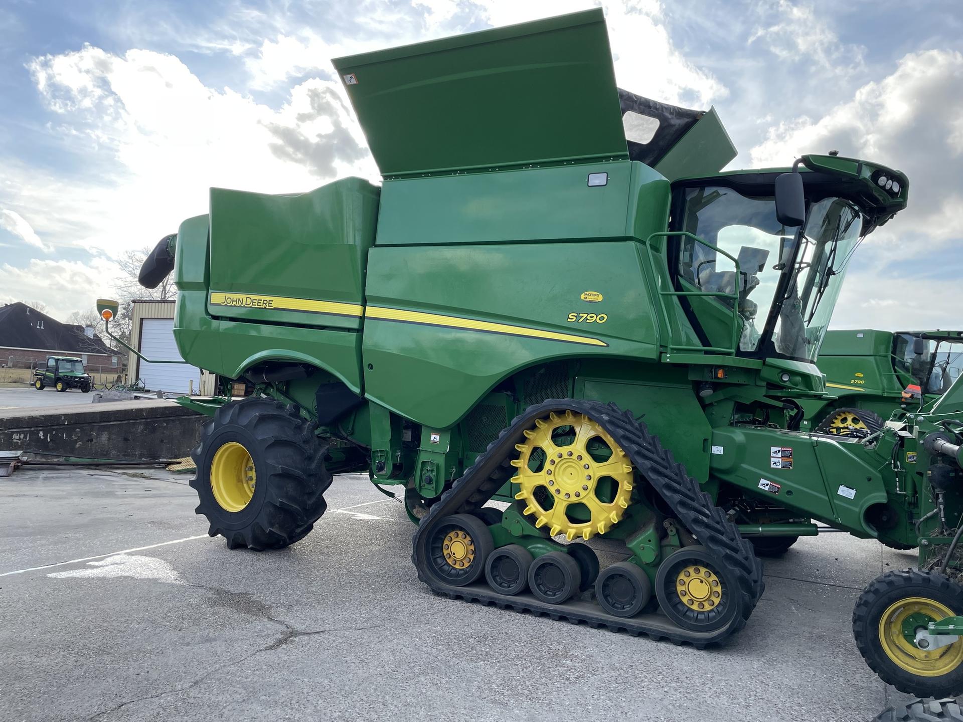 2021 John Deere S790