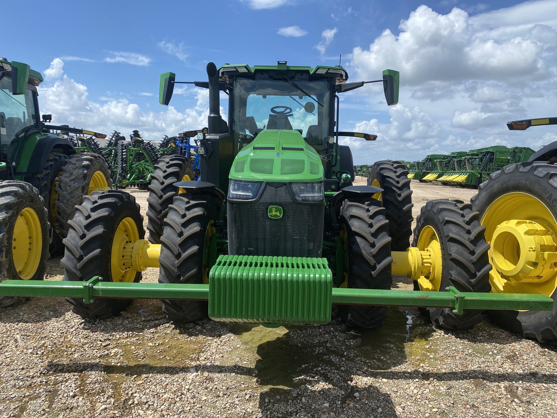 2023 John Deere 8R 340