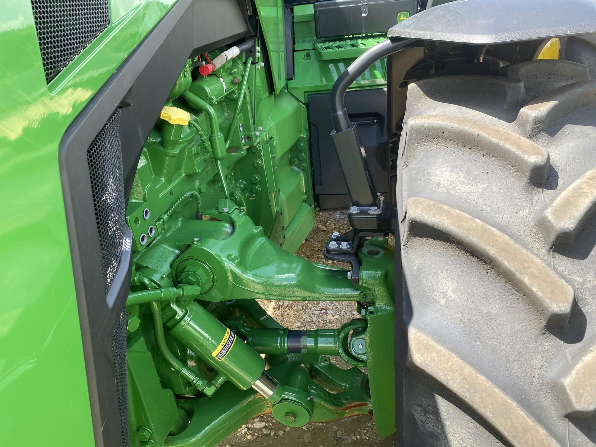 2023 John Deere 8R 340