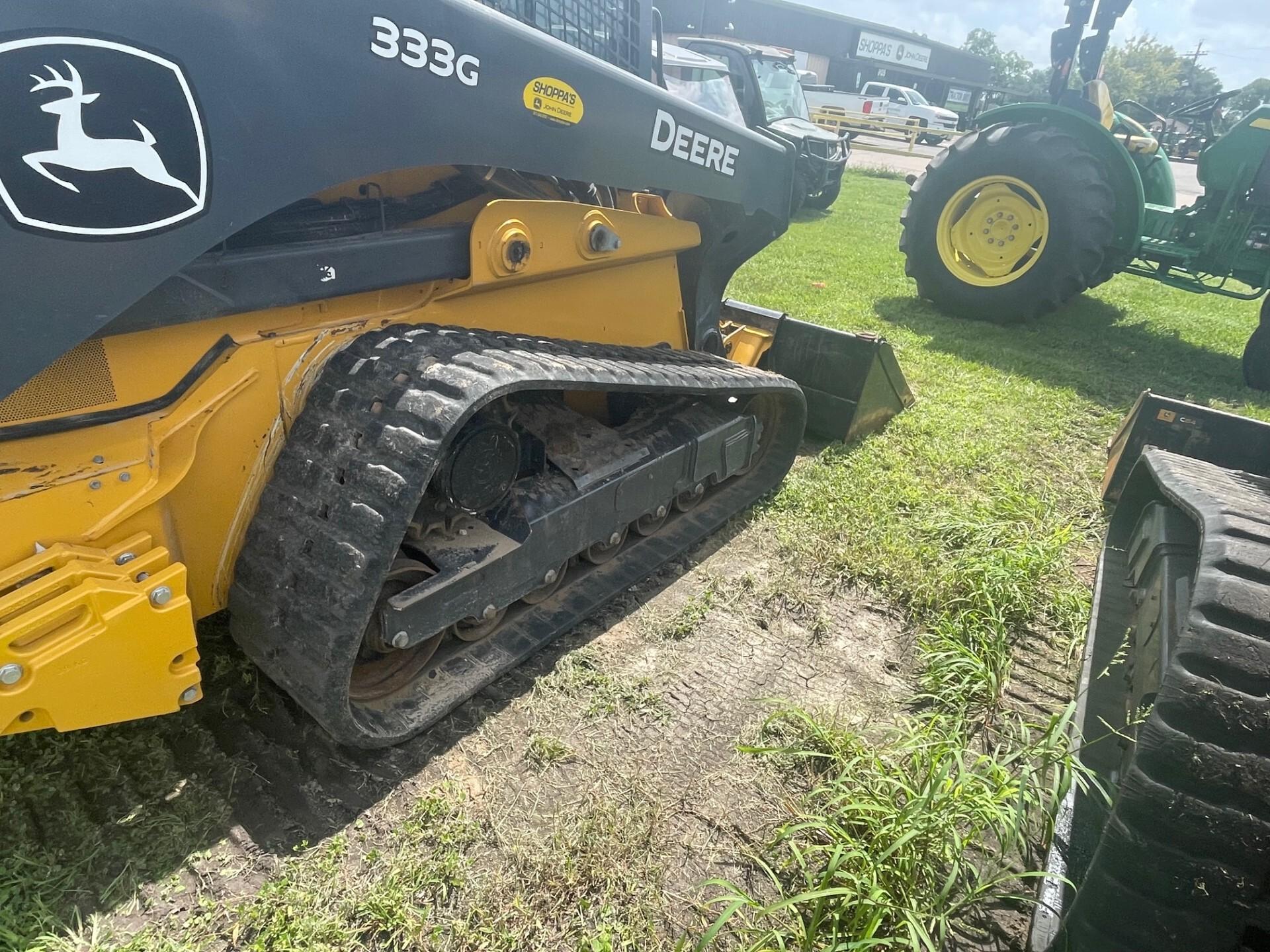 2023 John Deere 333G