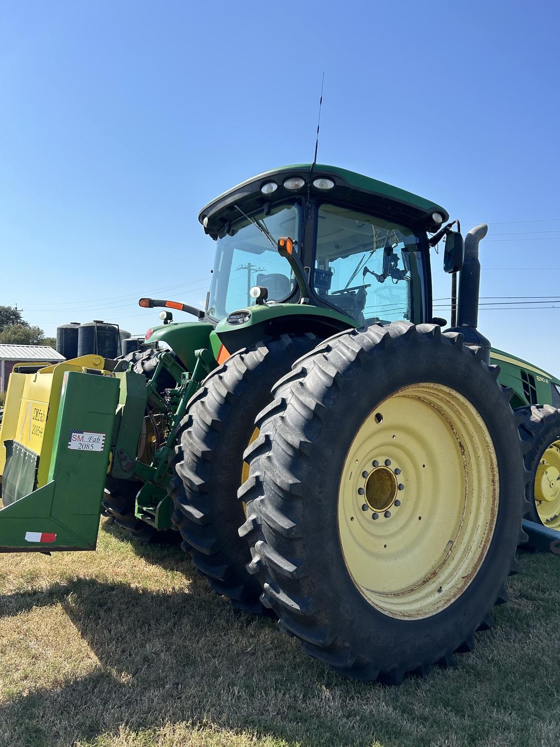 2011 John Deere 8310R