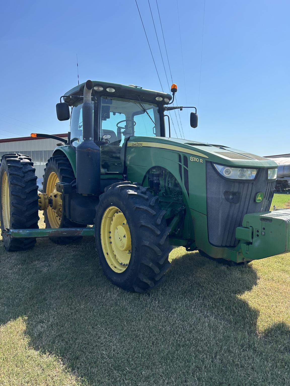 2011 John Deere 8310R