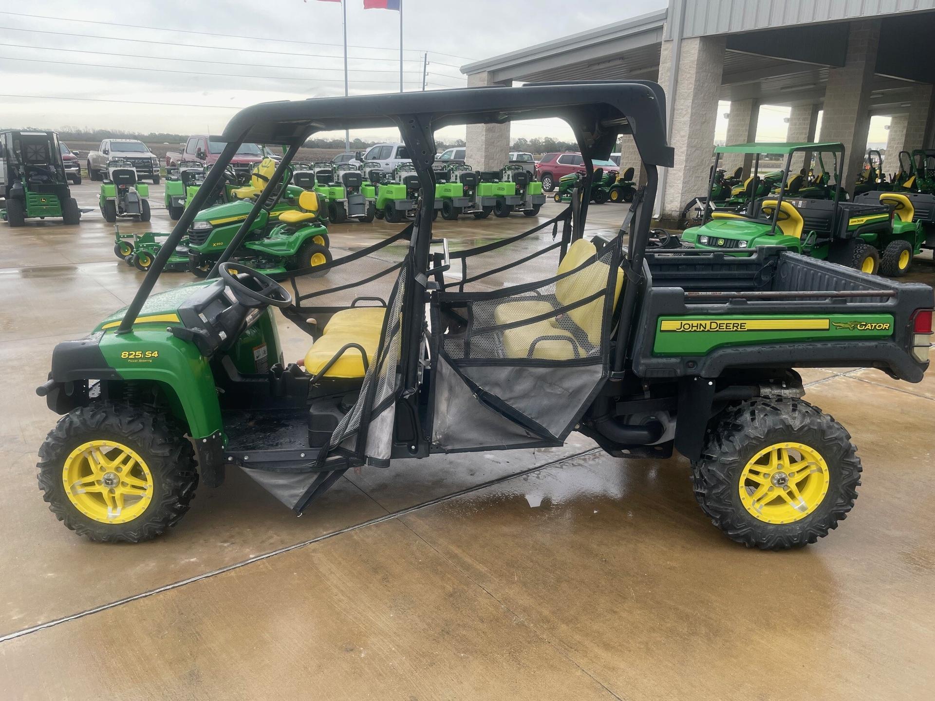 2015 John Deere XUV 825I S4 Image