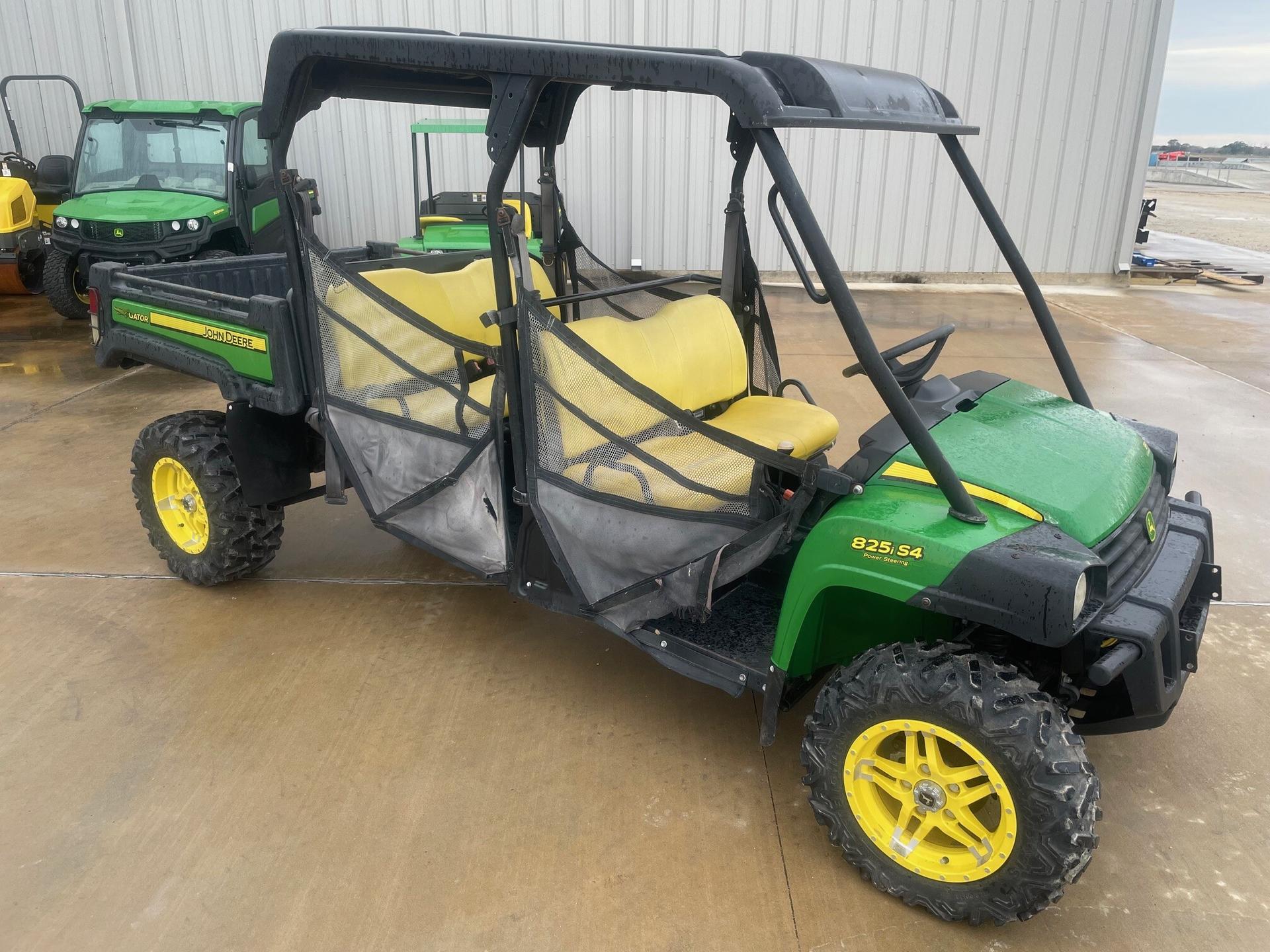 2015 John Deere XUV 825I S4 Image