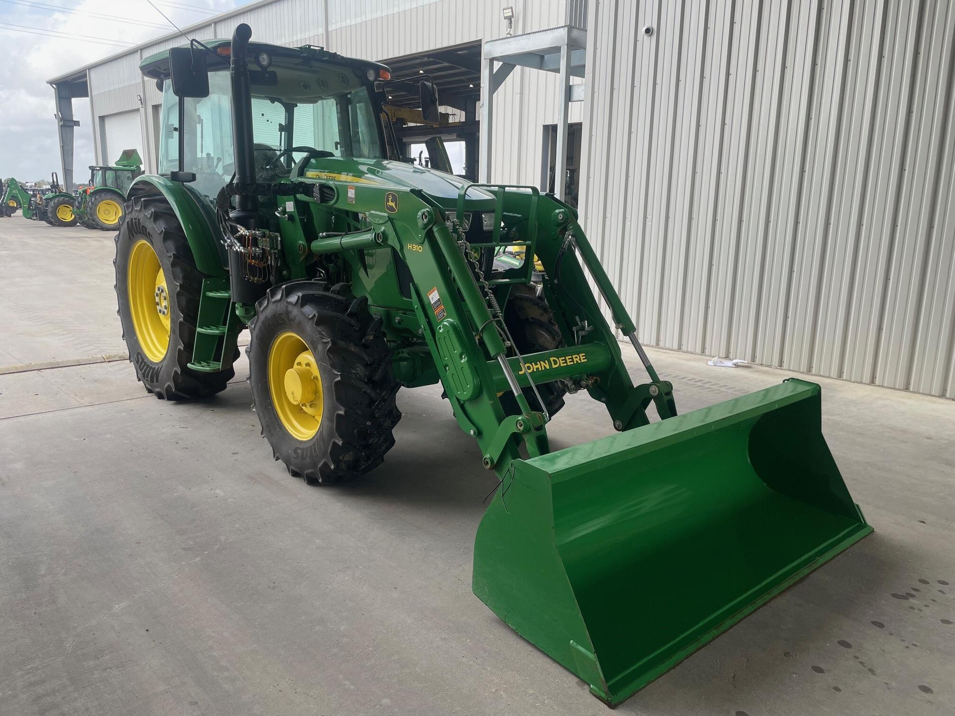 2023 John Deere 6120E Cab