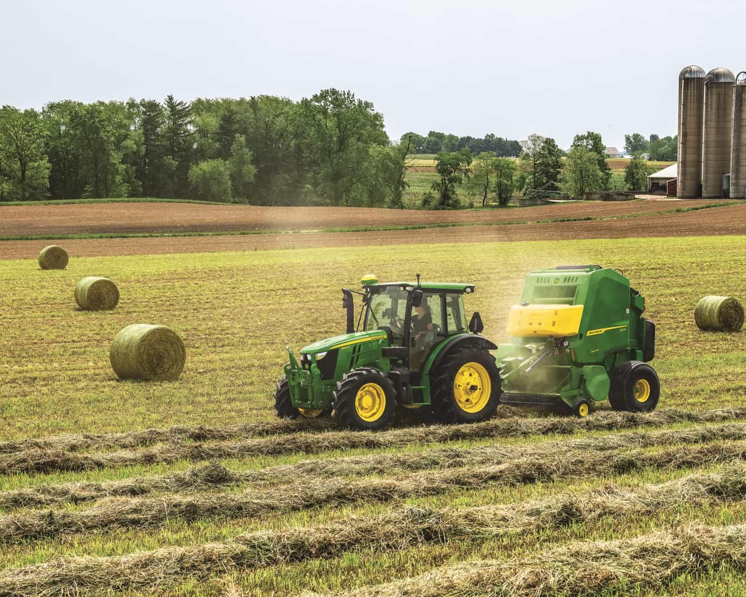 John Deere Round Baler