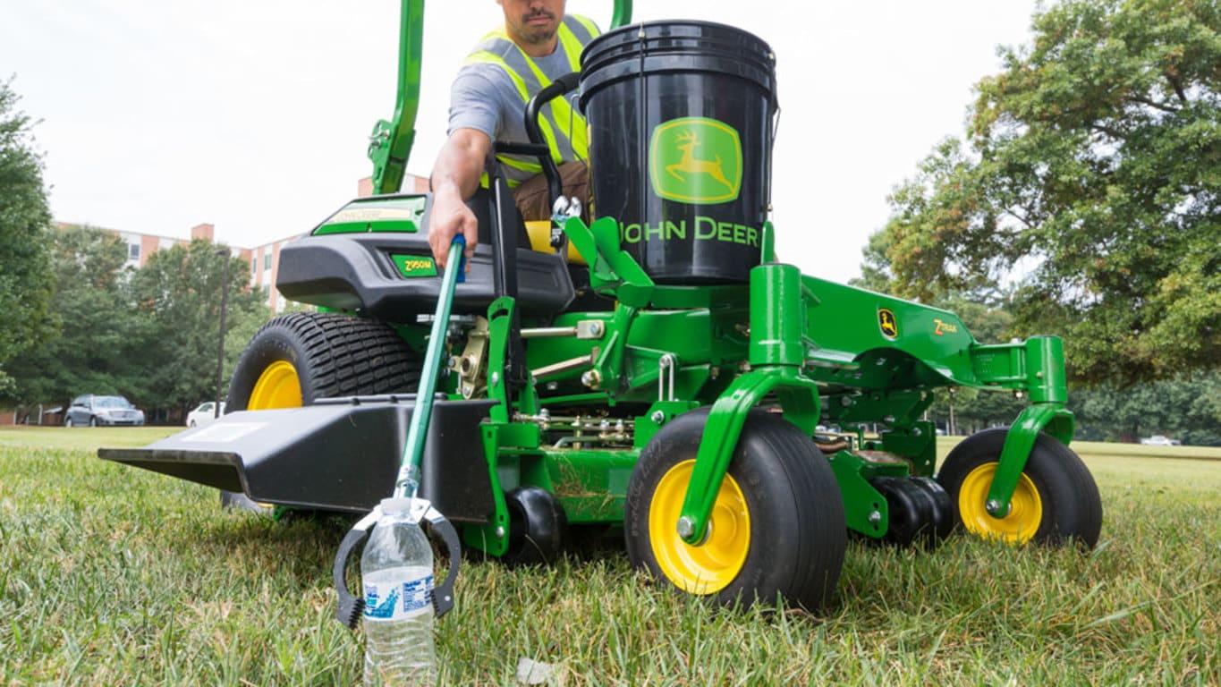 Z950M ZTrak™ Zero-Turn Mower