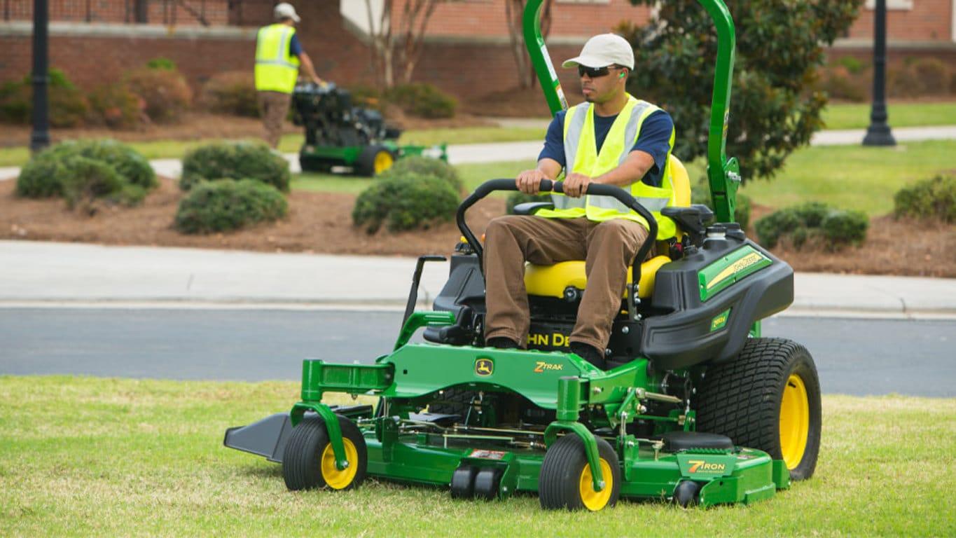 Z950M ZTrak™ Zero-Turn Mower