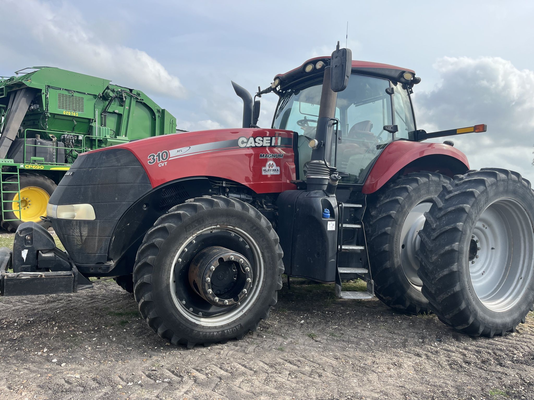 2015 Case IH Magnum 310 Rowtrac Image