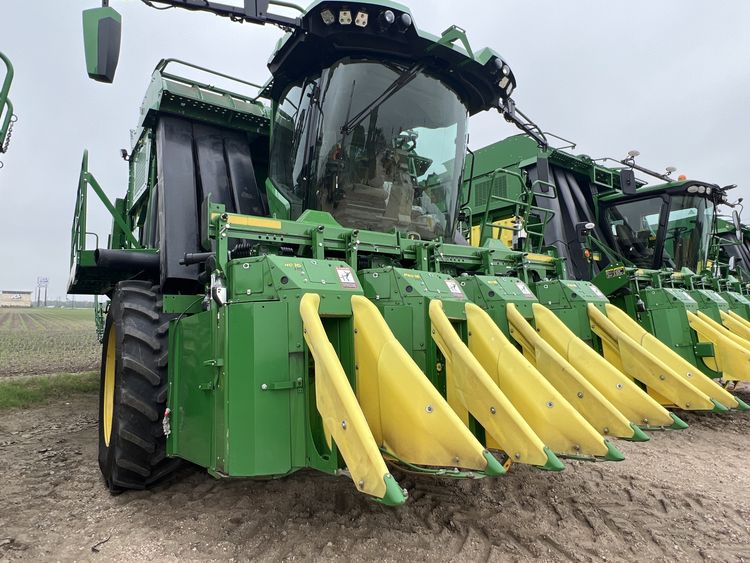 2022 John Deere CP770