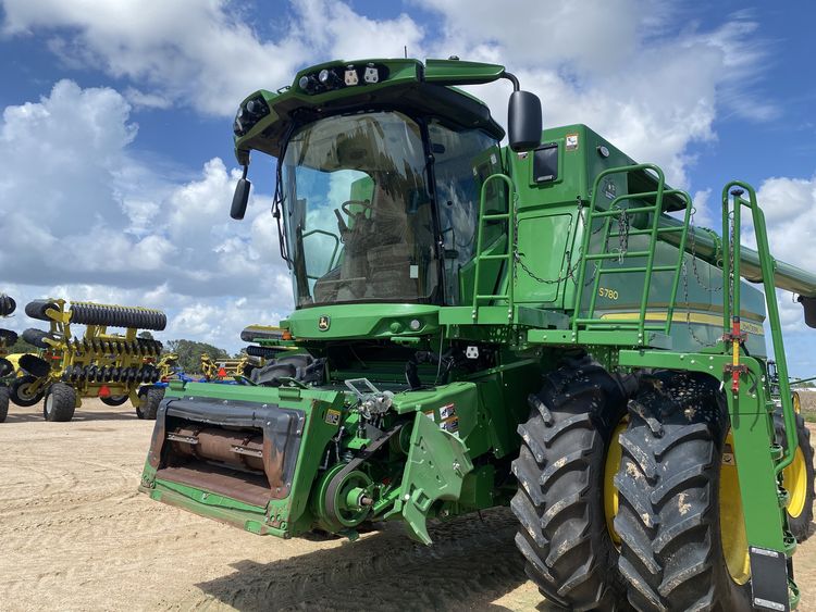 2022 John Deere S780