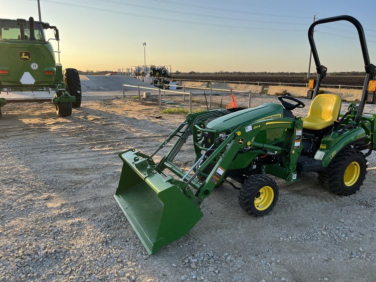 2022 John Deere 1023E Image