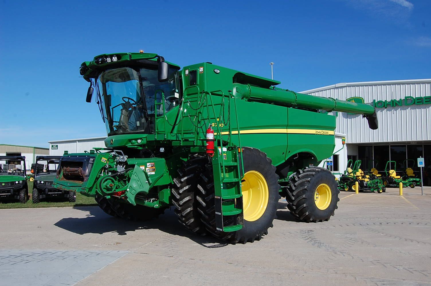 2023 John Deere S780